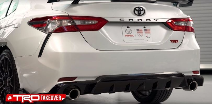 Toyota Camry получи V6 двигател (ВИДЕО)
