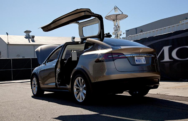 Tesla прибави мощност на Model S