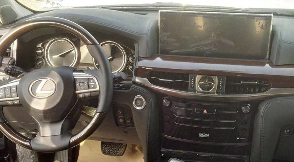 Обновеният Lexus LX570 вече не се крие Обновеният Lexus LX570 вече не се крие