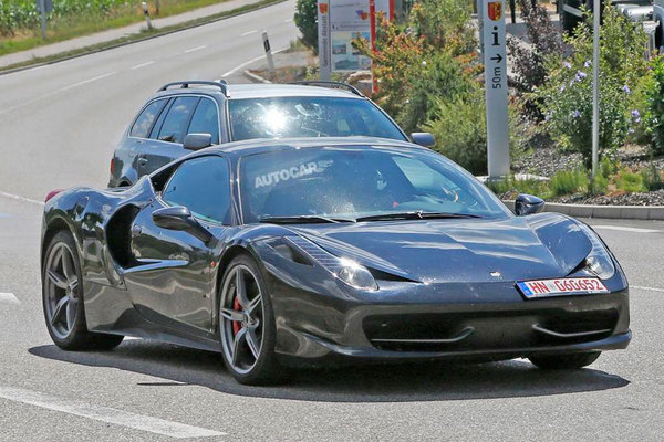 Ferrari тества възроденото Dino