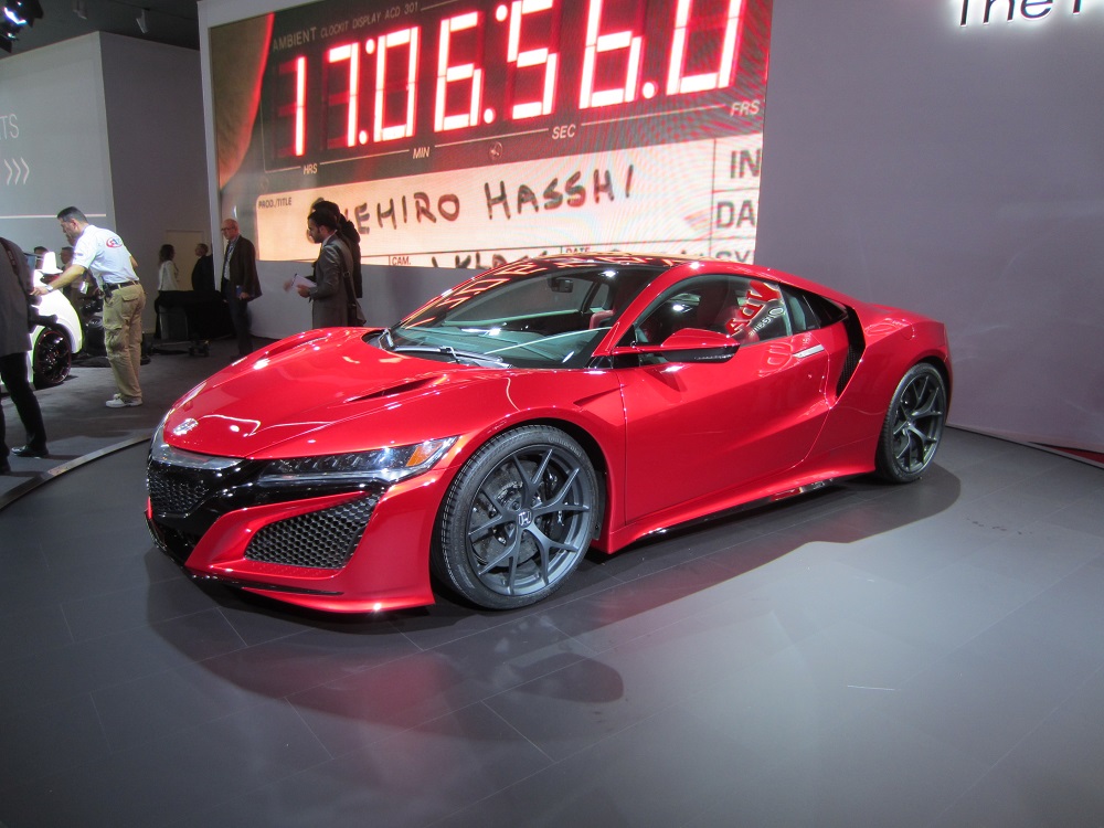 Honda отложи с 6 месеца пускането на NSX