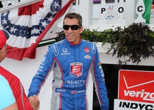 Бивш пилот от Формула 1 загина след катастрофа в Indy Car Бивш пилот от Формула 1 загина след катастрофа в Indy Car