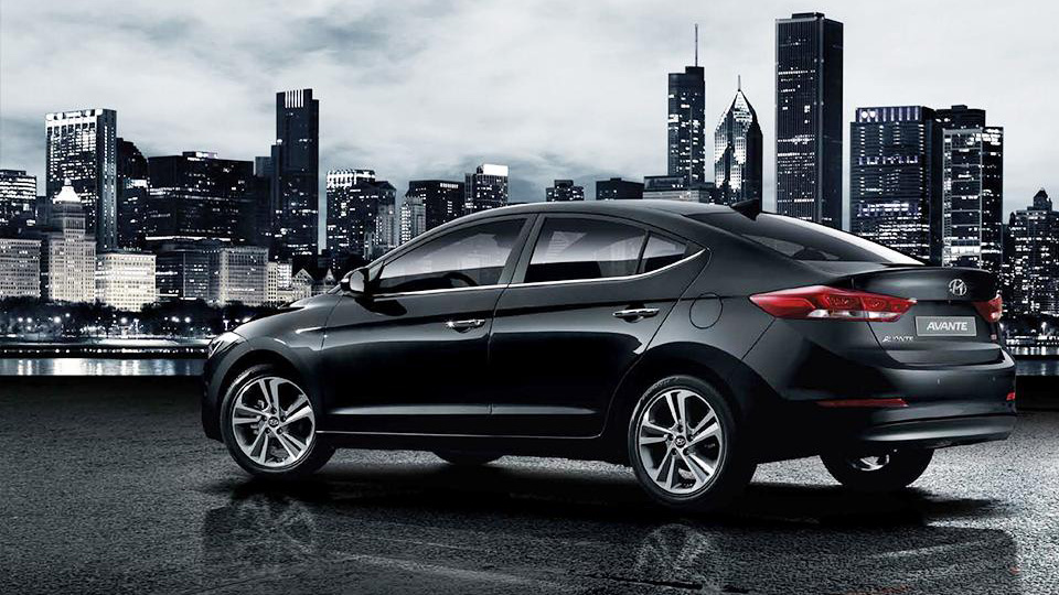 Най-успешният Hyundai смени поколенията си Най-успешният Hyundai смени поколенията си