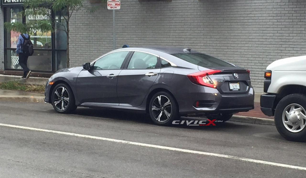 Седанът Honda Civic свали камуфлажа Седанът Honda Civic свали камуфлажа