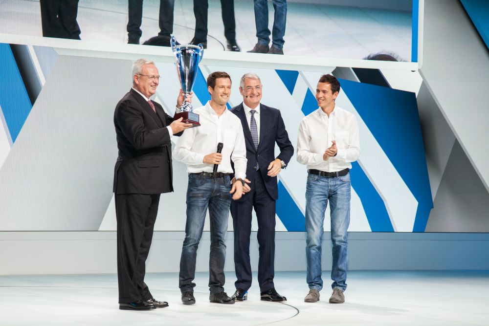 Шефът на Volkswagen обеща 20 нови хибрида и електромобила Шефът на Volkswagen обеща 20 нови хибрида и електромобила