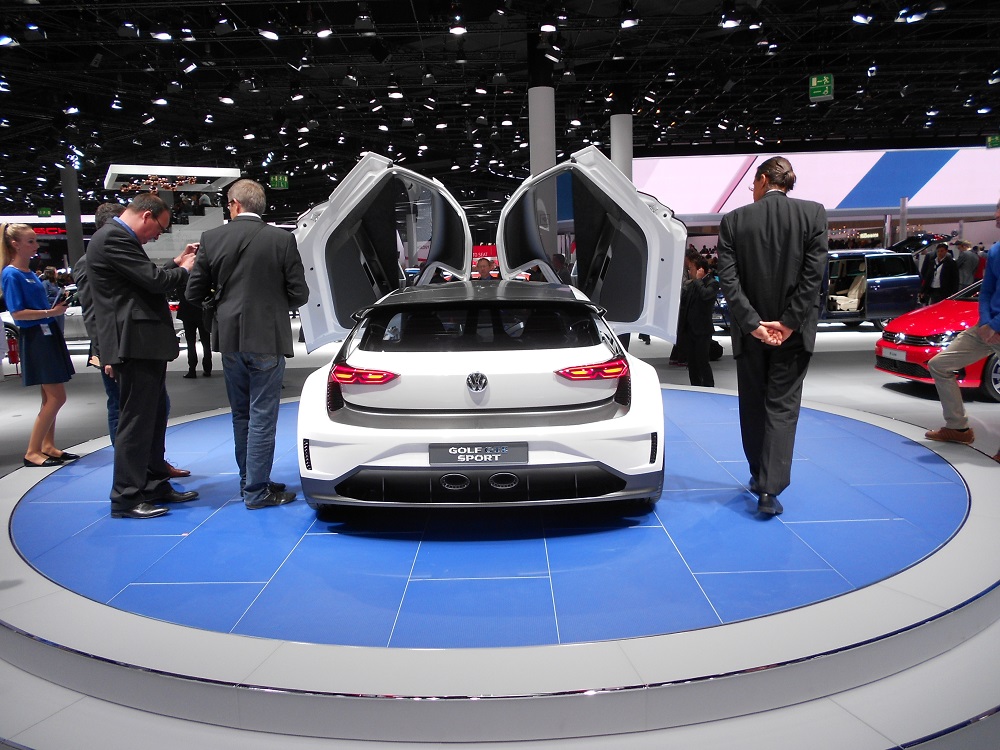 Volkswagen загатна бъдещето на Golf GTI