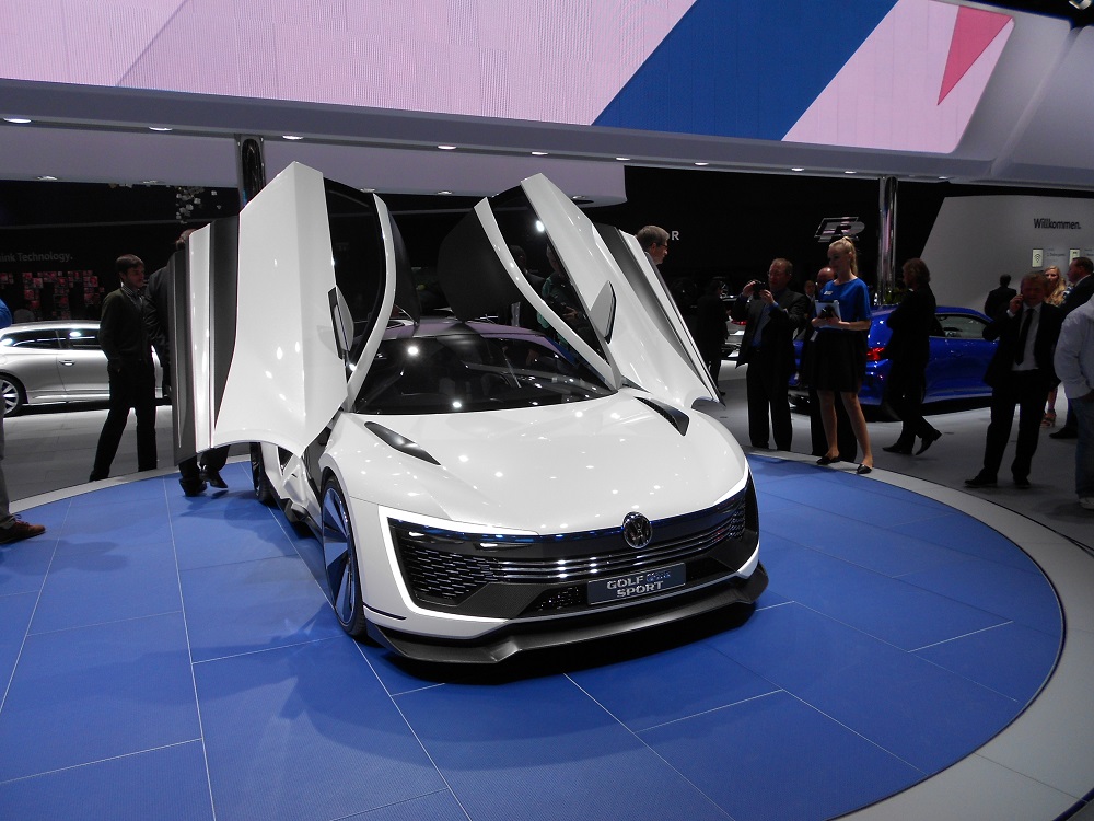 Volkswagen загатна бъдещето на Golf GTI