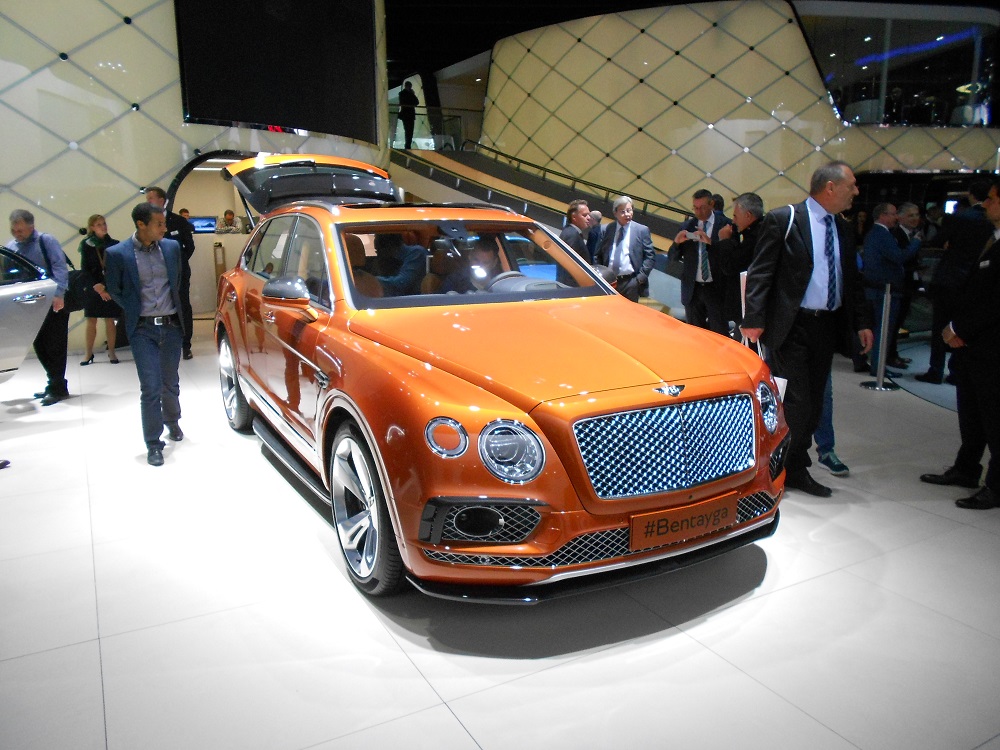 Първото Bentley Bentayga е за кралицата на Великобритания