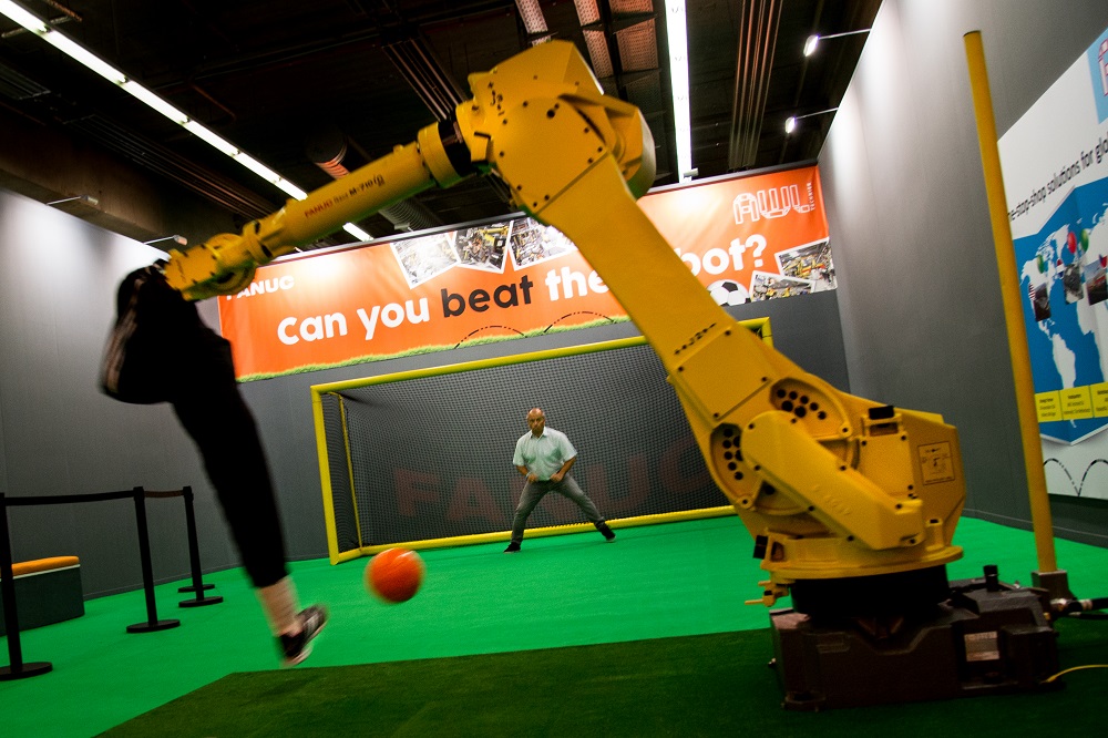 Салонът във Франкфурт през очите на един български журналист Салонът във Франкфурт през очите на един български журналист