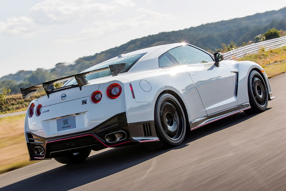 Nissan gtr avito