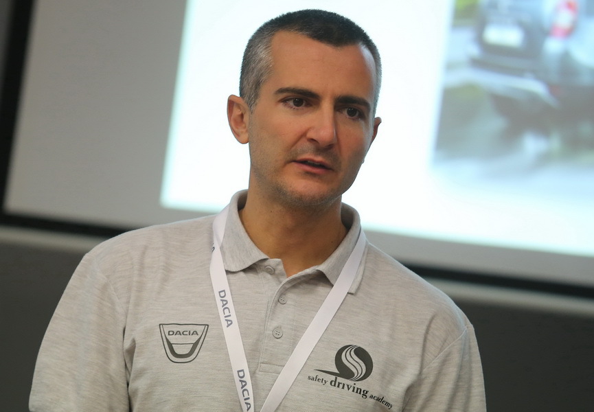 Аквапланингът е сред най-големите врагове на шофьора Аквапланингът е сред най-големите врагове на шофьора