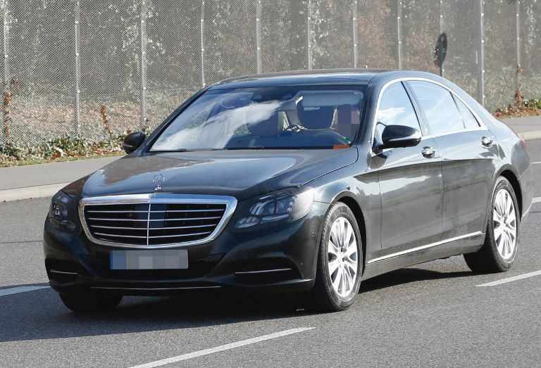 Mercedes-Benz тества обновената S-Class