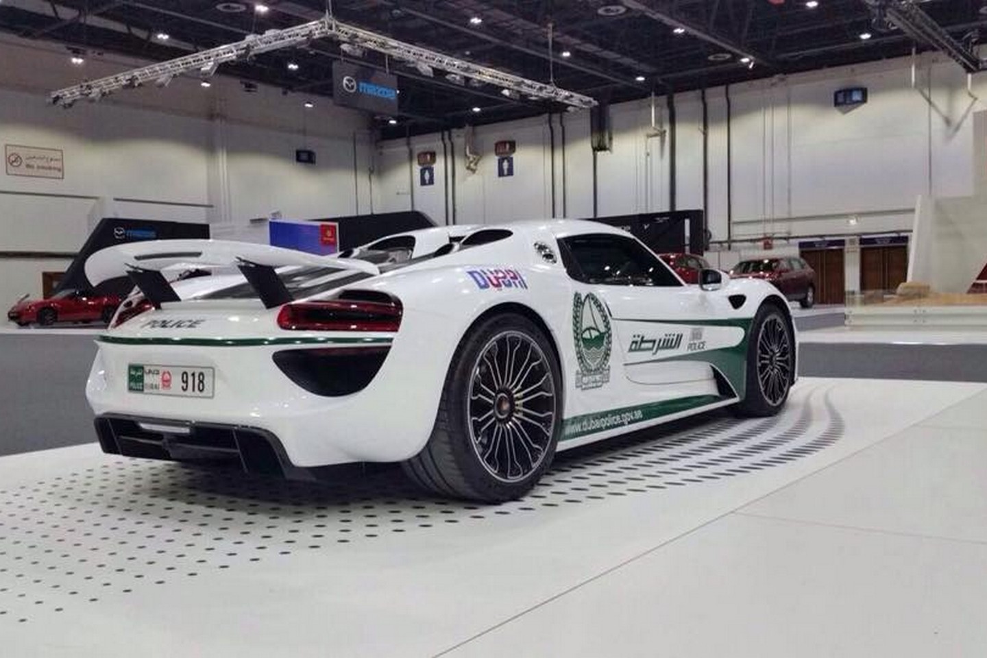 Porsche 918 Spyder сложи сирена