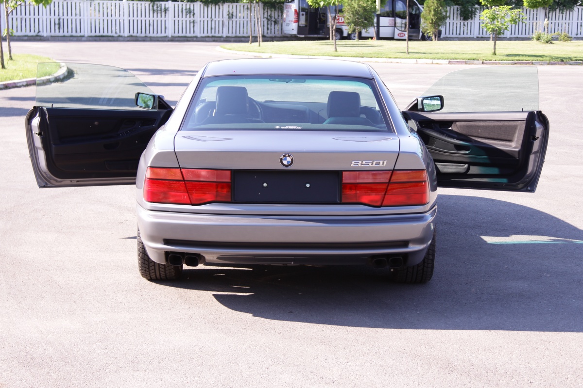 Чисто ново BMW 850i от 1991 г.