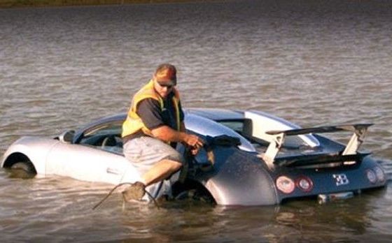 Американец влиза в затвора за „удавен” Veyron Американец влиза в затвора за „удавен” Veyron