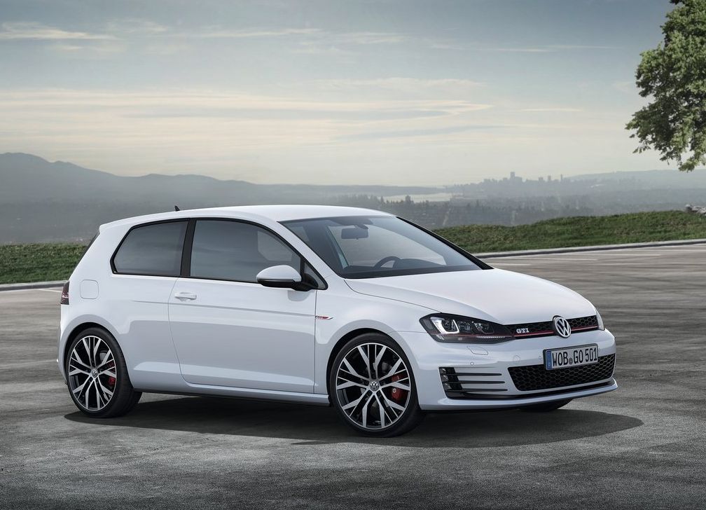 Новият VW Golf GTI идва след година с 290 к.с. Новият VW Golf GTI идва след година с 290 к.с.