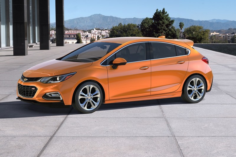Chevrolet показа новия Cruze хечбек
