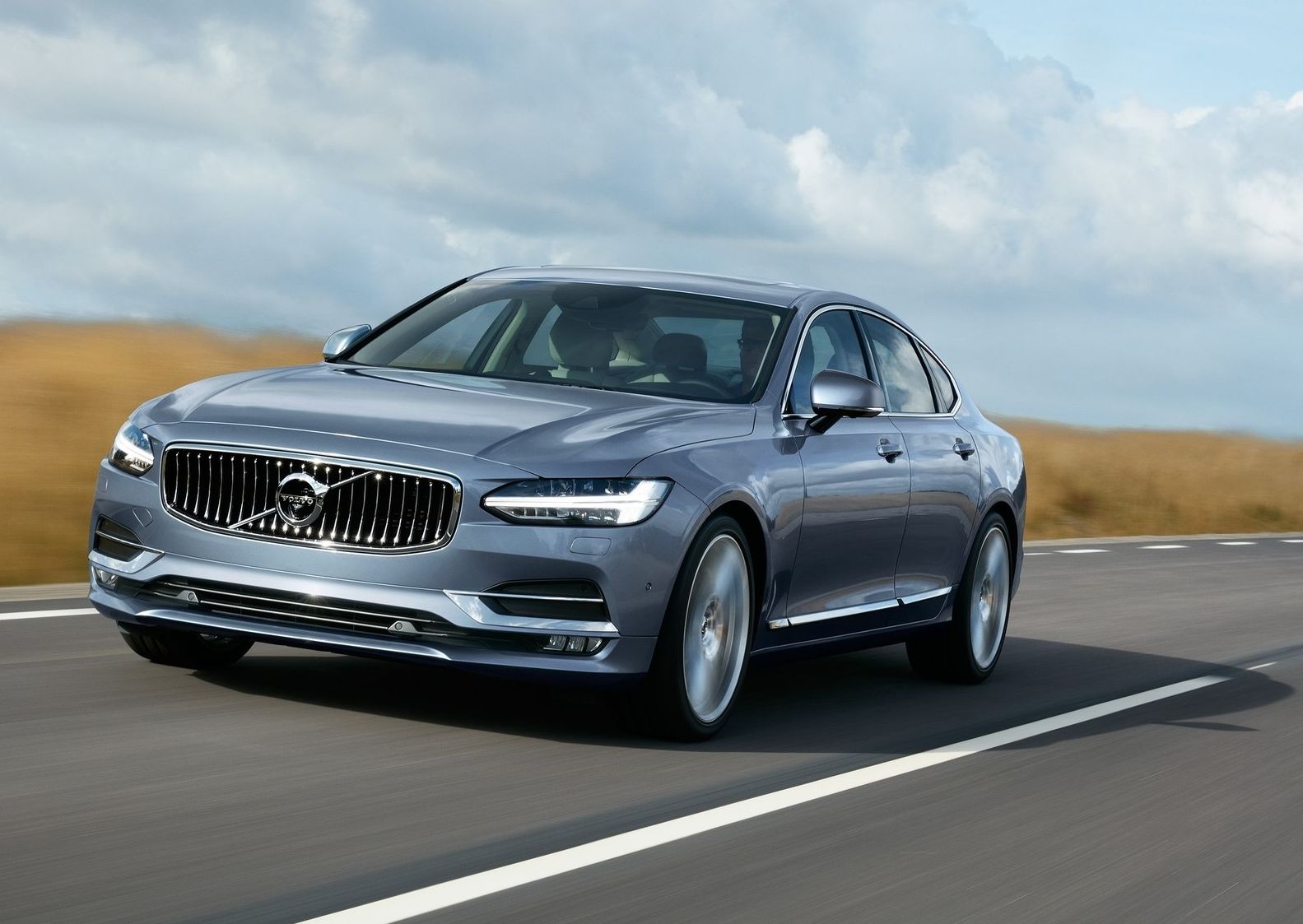 Volvo разкри още тайни на флагмана си S90 Volvo разкри още тайни на флагмана си S90