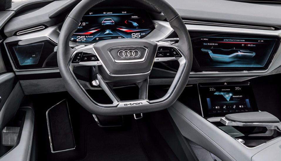 Електрическият кросовър на Audi ще сеп появи през 2018 г. Електрическият кросовър на Audi ще сеп появи през 2018 г.