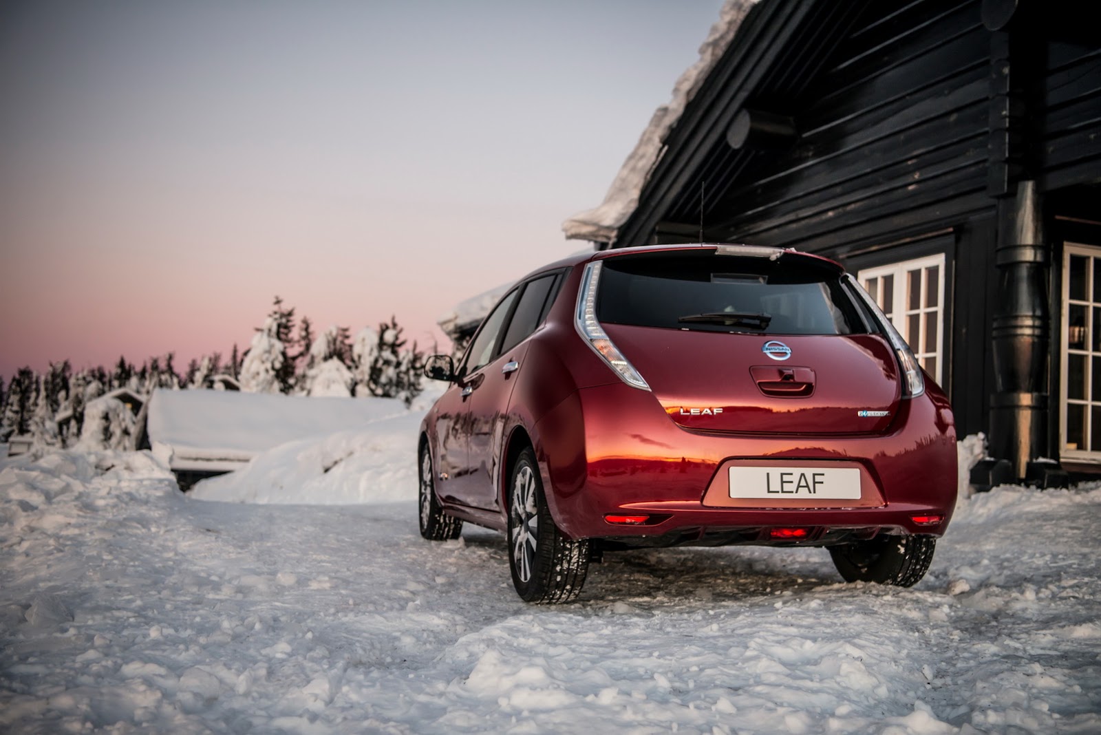 Leaf вече минава 250 км. с едно зареждане Leaf вече минава 250 км. с едно зареждане