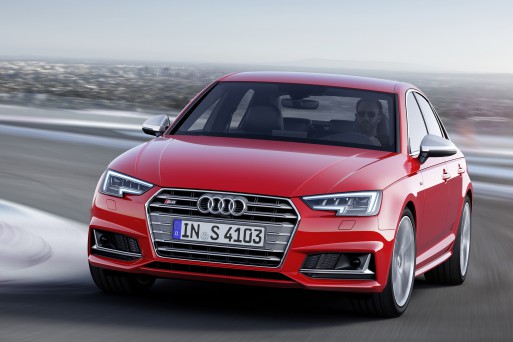 Audi напълно разкри новите S4 и S4 Avant Audi напълно разкри новите S4 и S4 Avant