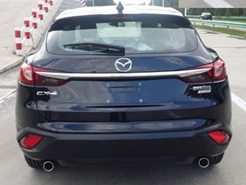 Първия снимки на серийната Mazda CX-4 Първия снимки на серийната Mazda CX-4