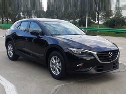 Първия снимки на серийната Mazda CX-4 Първия снимки на серийната Mazda CX-4