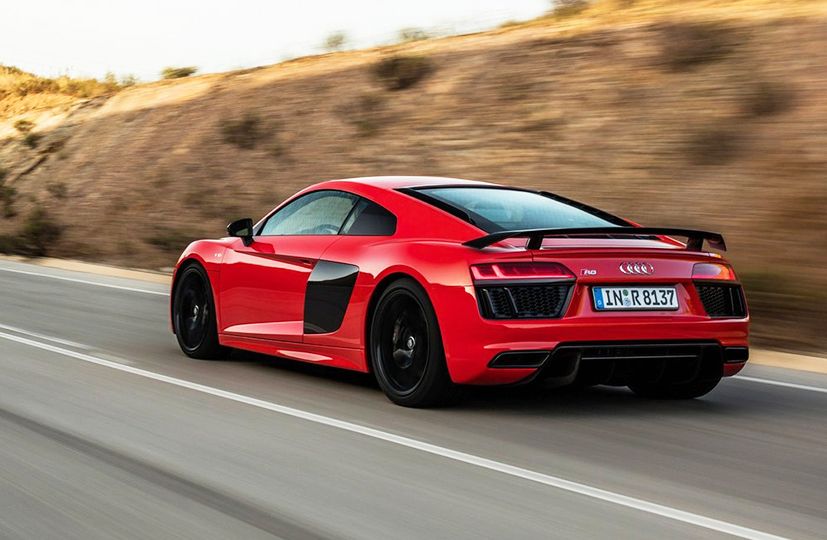 Audi R8 получава турбомотор от S4