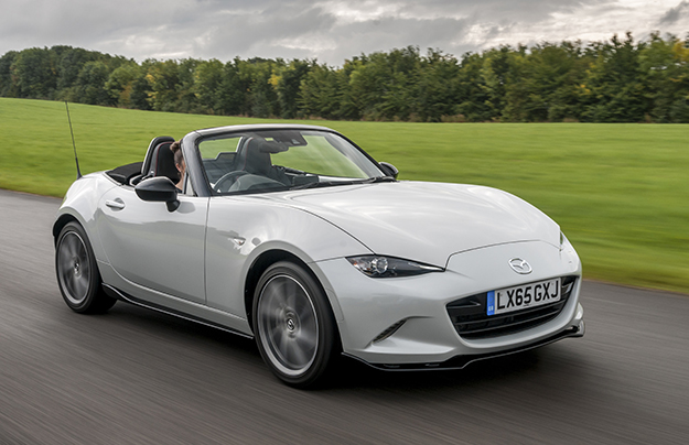 Mazda пуска MX-5 с твърд покрив