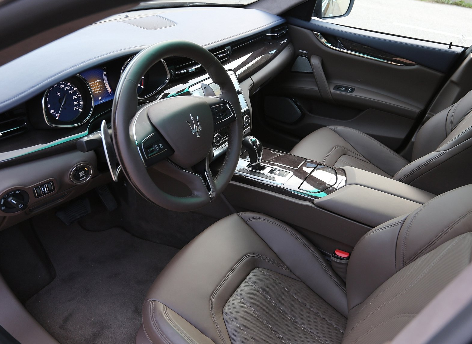 Maserati изтегля близо 30 000 коли в сервизите си Maserati изтегля близо 30 000 коли в сервизите си