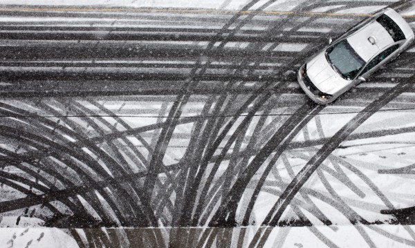 Летните гуми през зимата може да бъдат разрешени Летните гуми през зимата може да бъдат разрешени