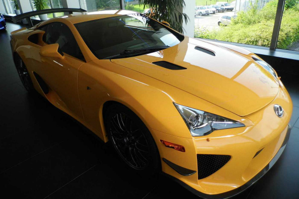 Lexus LFA се продава за 6,43 млн. евро