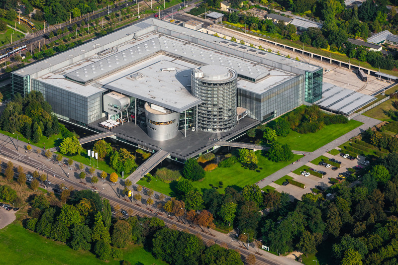 VW приключи с Phaeton