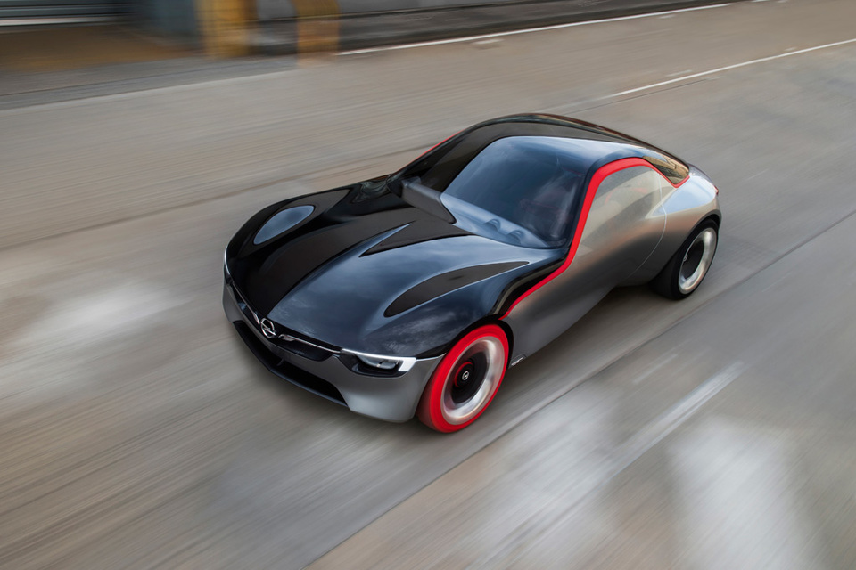 Opel търси агрегати за серийния GT