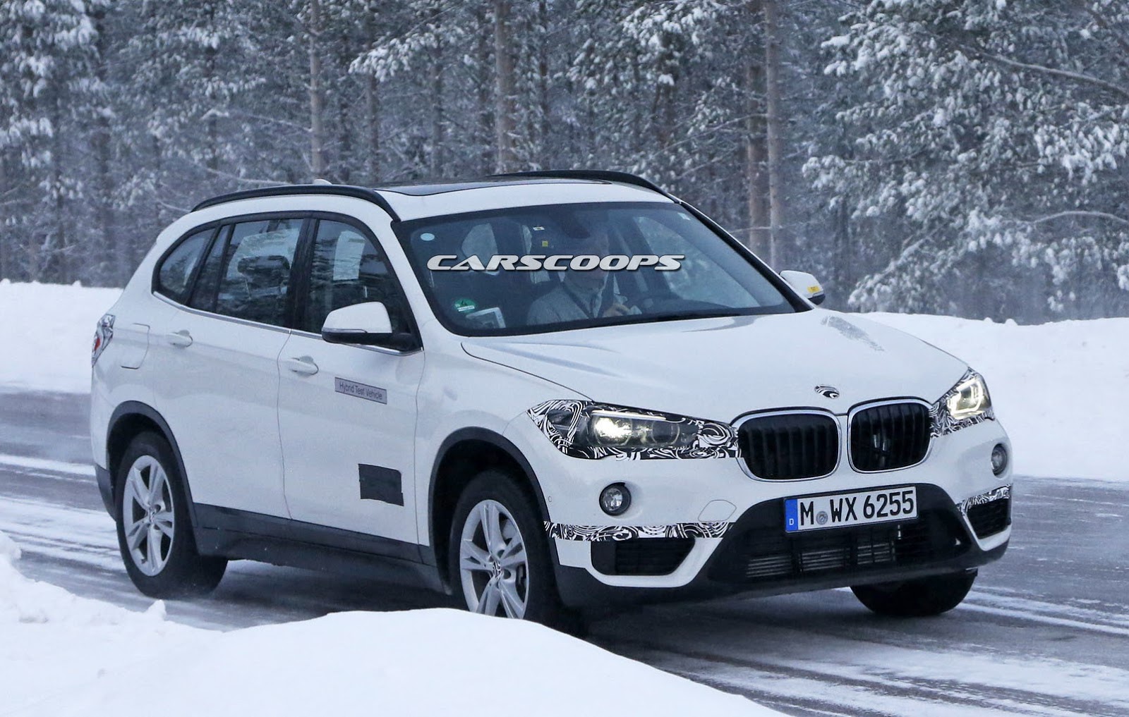 BMW X1 стана зареждащ се хибрид BMW X1 стана зареждащ се хибрид
