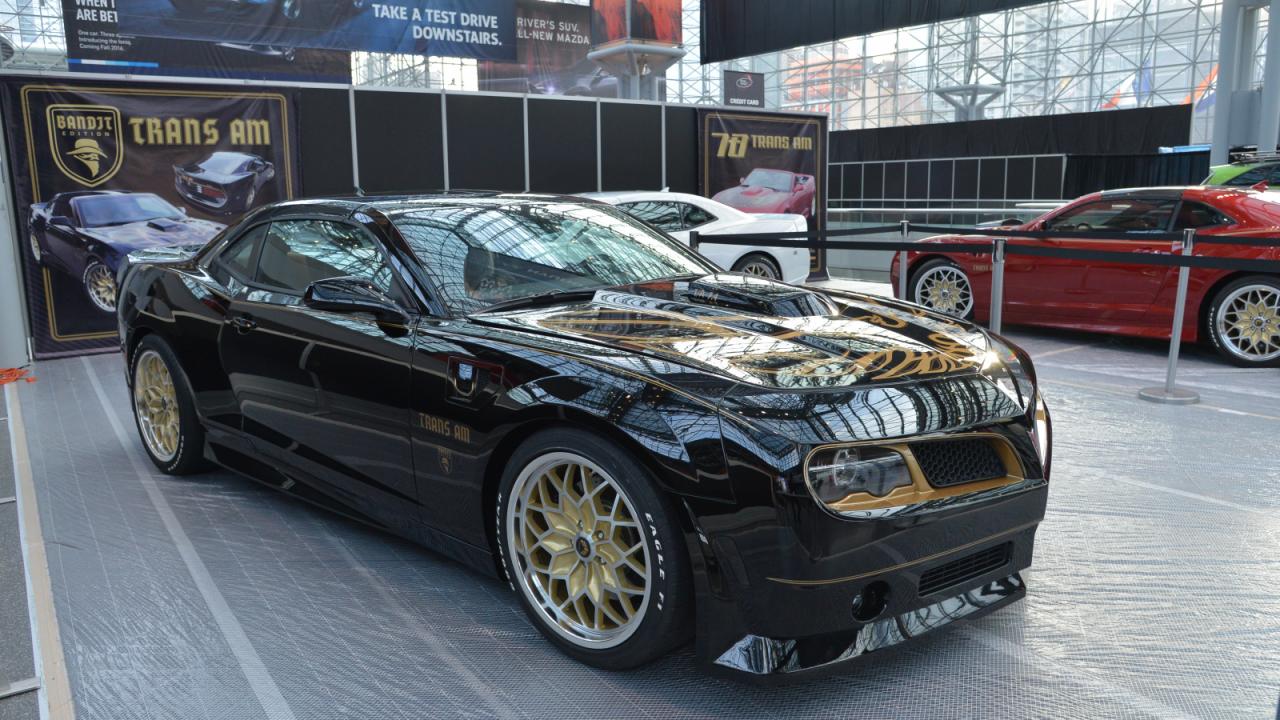 Бандитско Camaro се преструва на Pontiac Бандитско Camaro се преструва на Pontiac