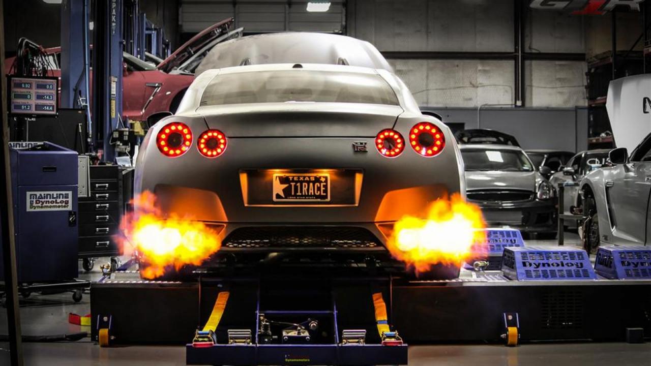 2438 к.с. под капака на шосеен GT-R 2438 к.с. под капака на шосеен GT-R