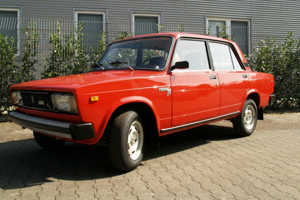 Экспортный шильдик lada 2105