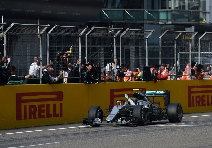 Нико Розберг продължава да доминира във Формула 1 Нико Розберг продължава да доминира във Формула 1