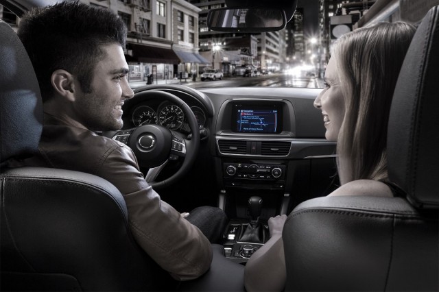 Президентът: Автомобилният сектор в България расте много бързо Президентът: Автомобилният сектор в България расте много бързо