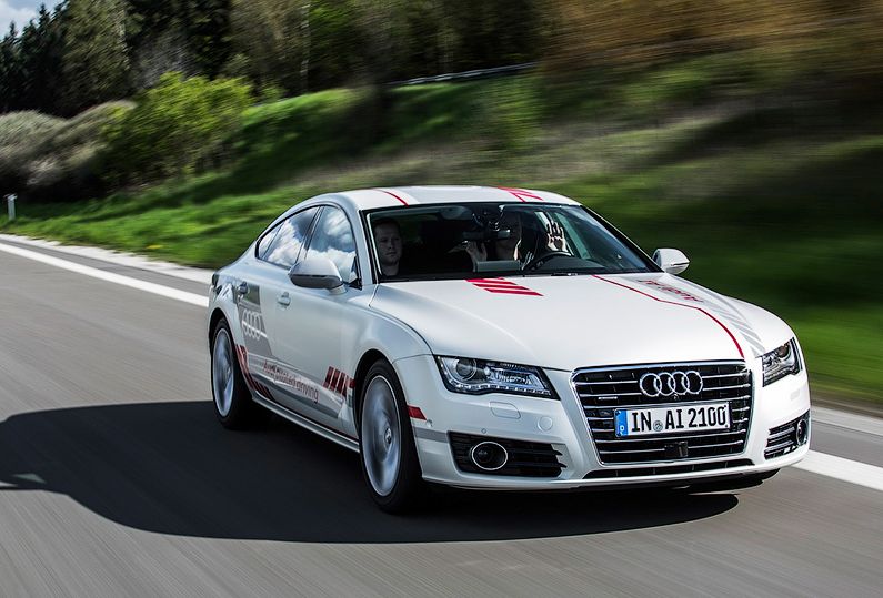Audi направи своя автопилот по-човечен Audi направи своя автопилот по-човечен