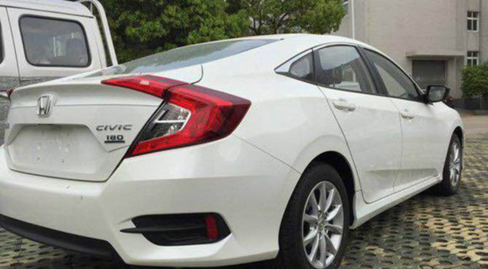 Honda пусна Civic с 1,0-литров турбомотор Honda пусна Civic с 1,0-литров турбомотор