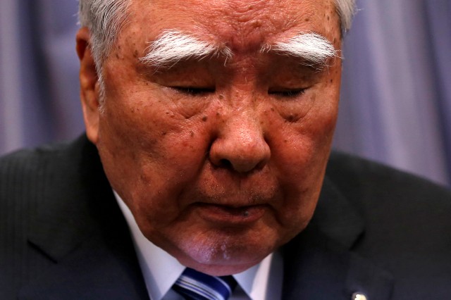 Лъжливият разход коства поста на шефа на Suzuki Лъжливият разход коства поста на шефа на Suzuki