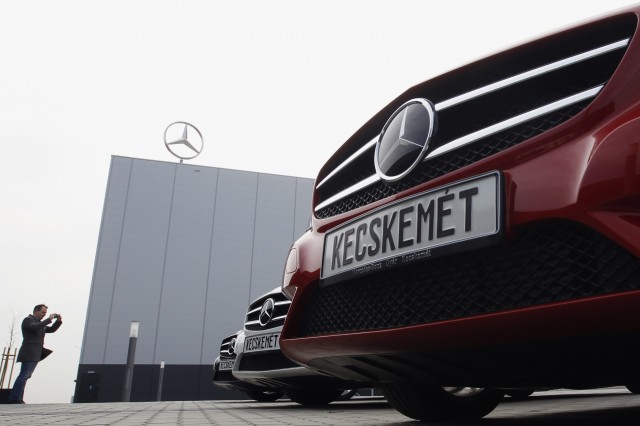 Mercedes-Benz строи втори завод в Унгария