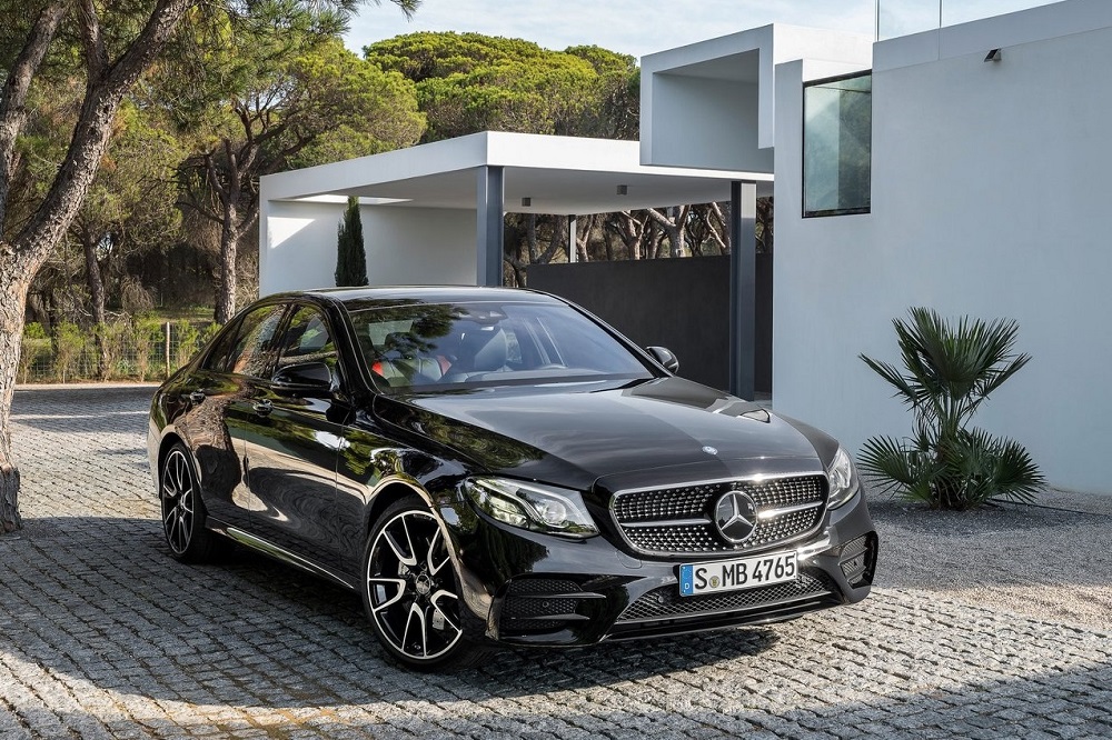 Новият Е63 се гласи за титлата в сегмента Новият Е63 се гласи за титлата в сегмента