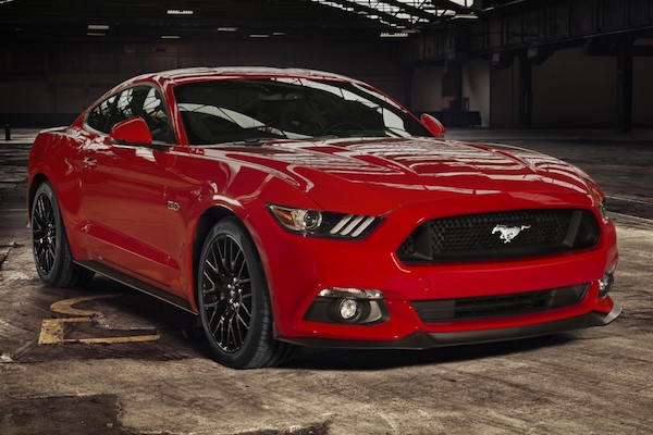 Кои са 5-те най-евтини V8 коли в Европа Кои са 5-те най-евтини V8 коли в Европа