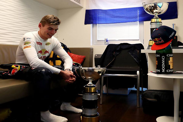 Роби Уилямс: Кой е Макс Верстапен?