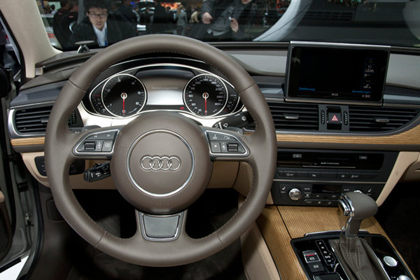 Автоматиците на Audi са мамели тестовете за емисии, призна VW 