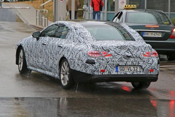 Новият CLS е готов - но вероятно ще си смени името Новият CLS е готов - но вероятно ще си смени името