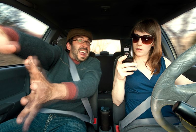 Въвеждат шофьорски режим при смартфоните